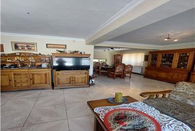 Casă individuală cu 4 camere cu Canalizare în Central - 14