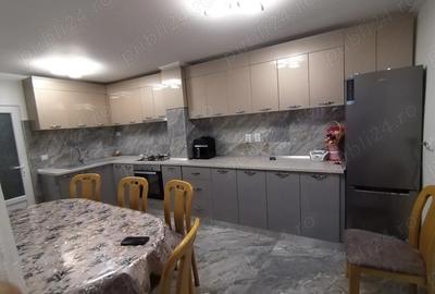 Casă cu 3 camere în Central - 5