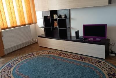 Apartament cu 2 camere semidecomandat, mobilat în Abator - 1
