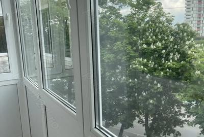 Apartament cu 3 camere decomandat în Soarelui