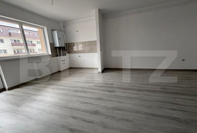 Apartament cu 2 camere semidecomandat în Sânpetru