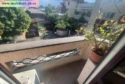 Casă individuală cu 9 camere cu Canalizare în Central - 14