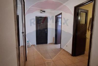 Garsonieră decomandată în Colentina