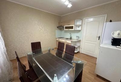 Apartament cu 2 camere decomandat în Complex Studențesc