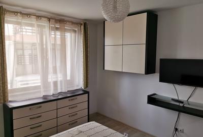 Apartament cu 2 camere decomandat, mobilat în Tractorul - 7