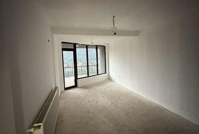 Casă cu 4 camere în Vârtop - 3