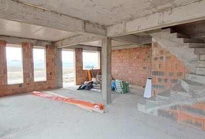 Casă individuală cu 4 camere cu Canalizare în Dragomirești-Vale - 3