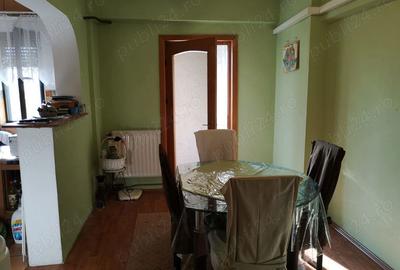 Apartament cu 3 camere în Central - 1