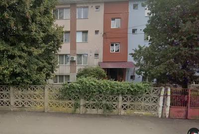Apartament 2 camere etajul 1, bloc de caramida