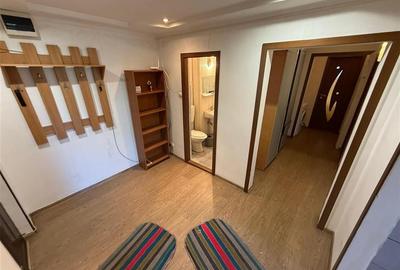 APARTAMENT 3 CAMERE, ETAJ 2, 1 DECEMBRIE - 2