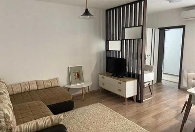Apartament cu 2 camere semidecomandat în Central