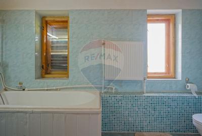 Casa / Vila de vanzare Fundata- Romania - 7