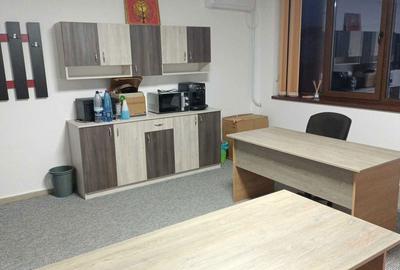 Spațiu comercial, de 23 mp, în Central - 3