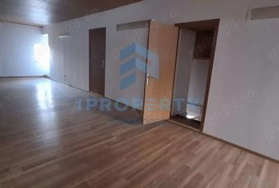 Casă cu 4 camere în Central - 4