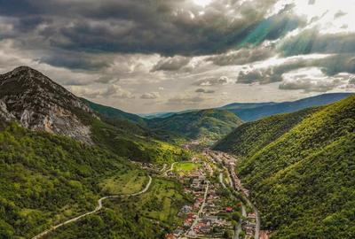 Teren, Baile Herculane - Orsova, deschidere de 80ml, pe E70 - 2