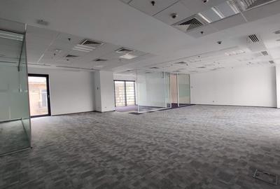 Spatiu de birou amenajat in cladirea Victoria Center - Calea Victoriei - 10