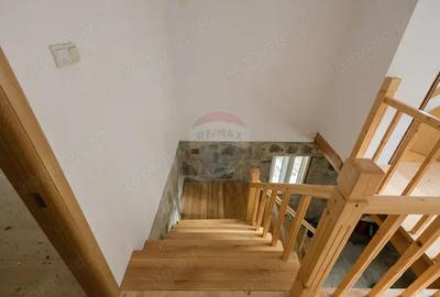 Casa si teren intravilan Tarcau - 3