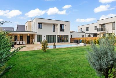 Casă cu 5 camere cu Piscina în Corbeanca