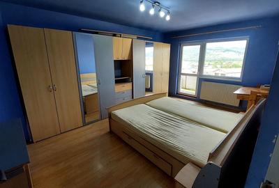 Apartament cu 4 camere decomandat în Vitrometan - 1