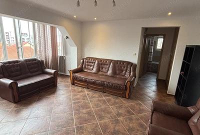 Apartament cu 3 camere semidecomandat în Aradului - 11