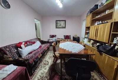 Apartament cu 3 camere semidecomandat în Dacia - 2