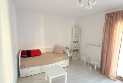 Garsonieră decomandată în Central - 2