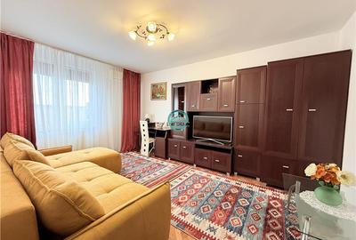 Apartament cu 2 camere decomandat, mobilat în Central