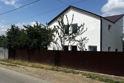 Spațiu comercial, de 100 mp, în Central - 7