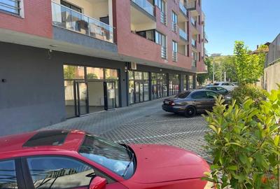 Spațiu comercial, de 60 mp, în Spitalul Județean - 3