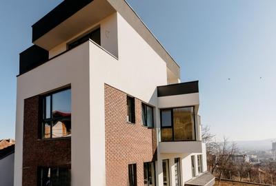 Casa cu 7 camere, 234mp utili, terasa panoramica, Dambul R. - 2