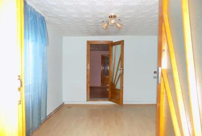 Casă cu 5 camere cu Teren 184 Mp în Central - 12
