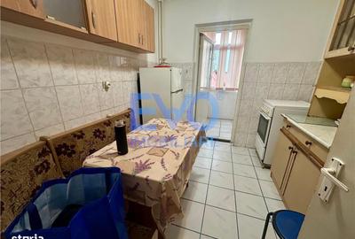 Apartament cu 3 camere decomandat în Alexandru cel Bun - 1