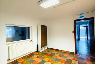 Casă cu Teren 1923 Mp în Ghencea - 5