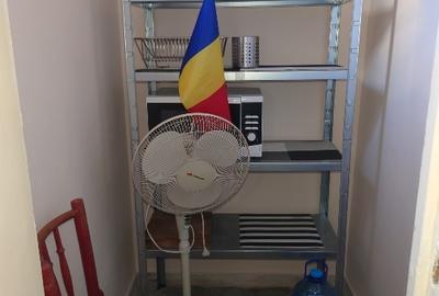Ofer spre inchiriere apartament cu 3 camere Piata Universitatii - 13
