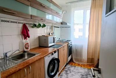 Apartament 3 camere, 70 mp, decomandat, ac, balcon, metrou, 1 Decembrie 1918 - 5