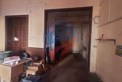 Apartament cu 5 camere semidecomandat în Central - 8