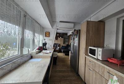 Apartament 2 camere vedere frontala la mare -Faleza Nord - 10