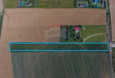 Teren de 2200 mp, în Central