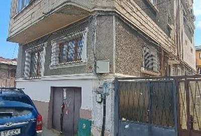 Apartament cu 4 camere decomandat în Calea Călărașilor - 11