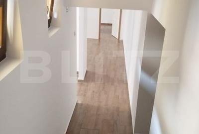 Spațiu comercial, de 60 mp, în Central - 5