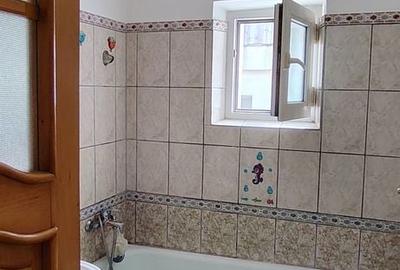 Apartament cu 2 camere decomandat în Central - 2