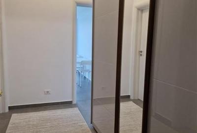 Apartament cu 2 camere decomandat, mobilat în Tractorul - 7