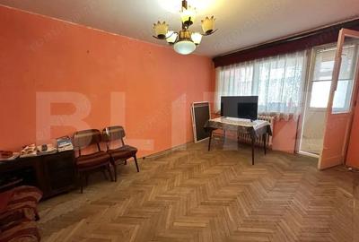 Apartament cu 3 camere decomandat în Valea Rosie - 1