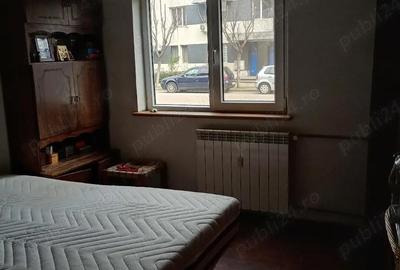 Apartament cu 3 camere decomandat în Autogară - 2