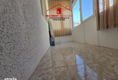 Apartament cu 2 camere decomandat în E3 - 4