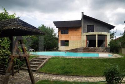 Casă cu 5 camere cu Teren 1900 Mp în Dâmbovița - 10