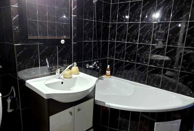 Apartament cu 3 camere decomandat în Piatra - 4