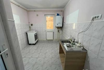 Apartament cu 3 camere decomandat în Tomis Nord - 2