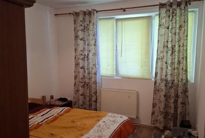 Proprietar,apartament 3 cam Vila(nr.31),Pajura,str.Presei,renovat,et.2 - 5