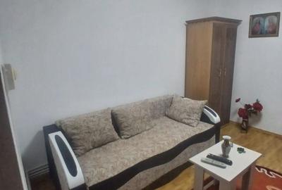 Garsonieră decomandată în Central - 1